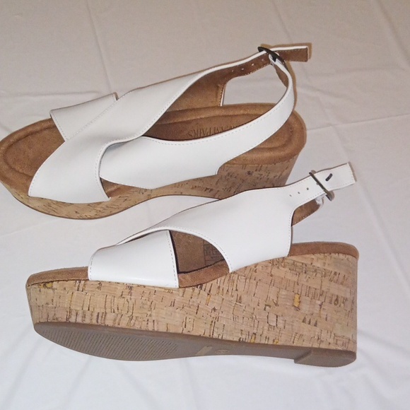 Casual Platform Criss-Cross Wedge Sandals - Picture 2 of 6